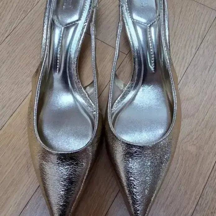 [BUNJANG] ZARA Metallic Slingback Heels - Gold / zara 자라 메탈릭 슬링백 힐 - 골드,38(245)