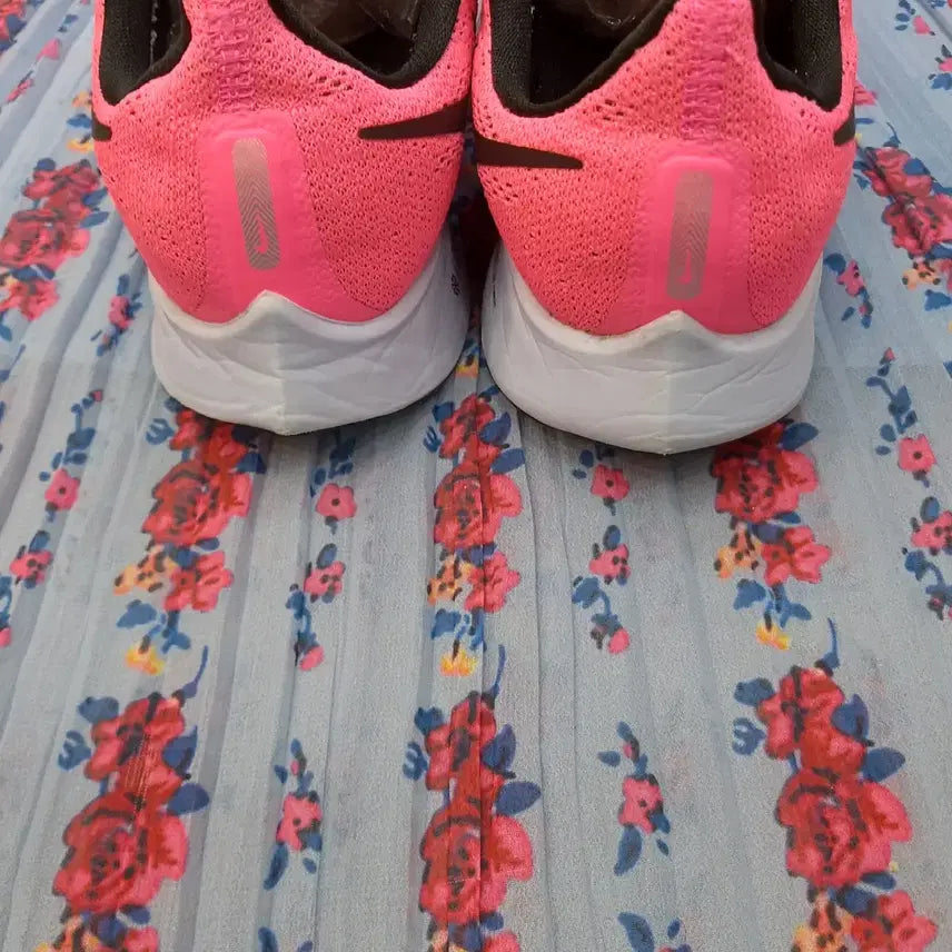 [BUNJANG] Nike Pegasus Pink Sneakers 230mm / 나이키 페가수스 핑크 운동화 230mm