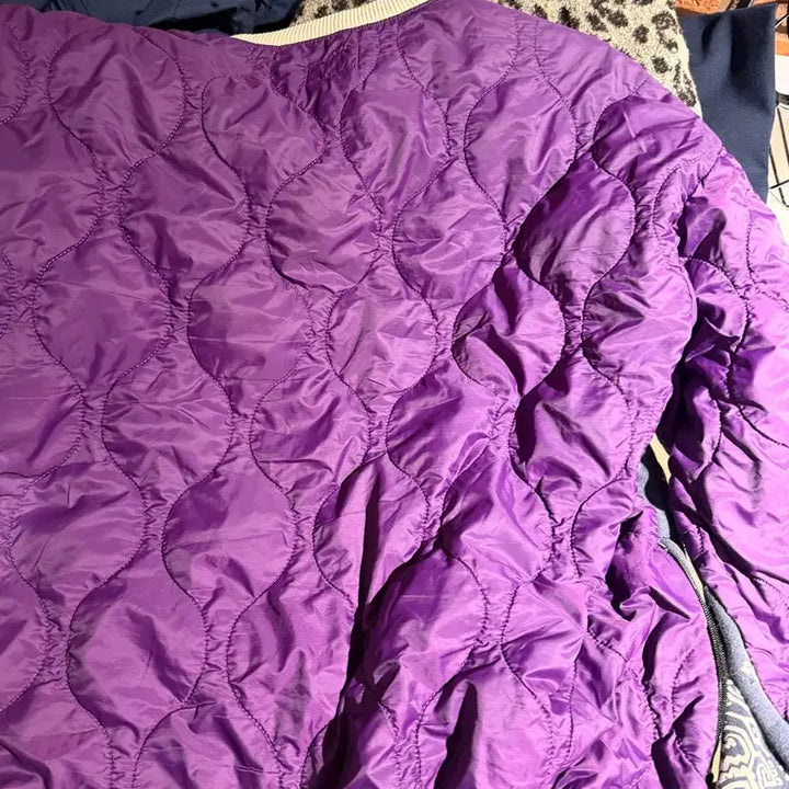 [BUNJANG] Capital Bandana Quilted Sweatshirt Purple S / 캐피탈 반다나 퀄팅 맨투맨 퍼플 1 s