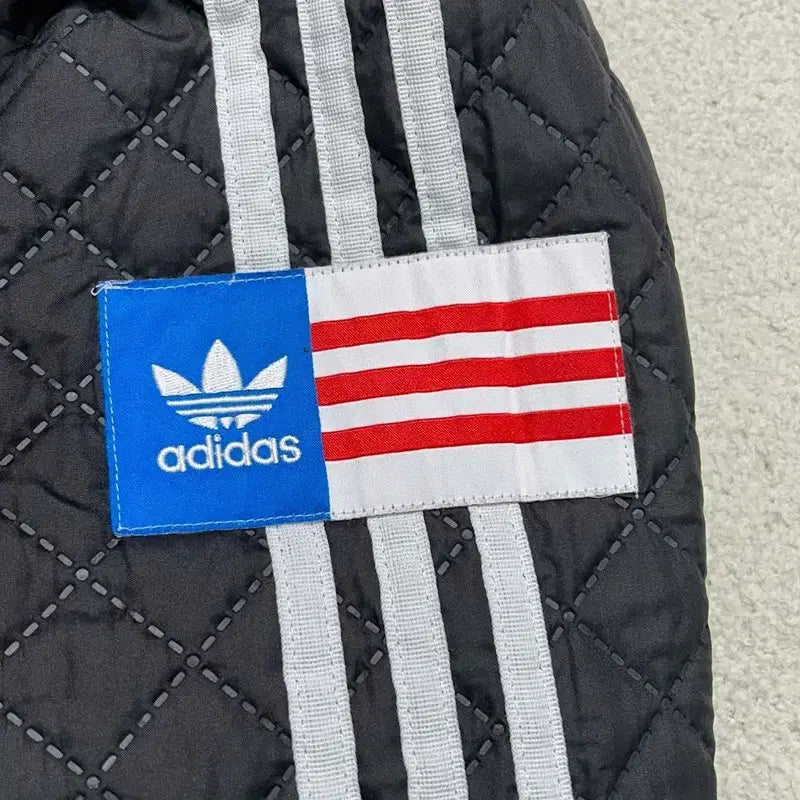 [BUNJANG] Adidas Rita Ora Quilted Sweatshirt / 아디다스 X 리타오라 퀄팅 맨투맨 85