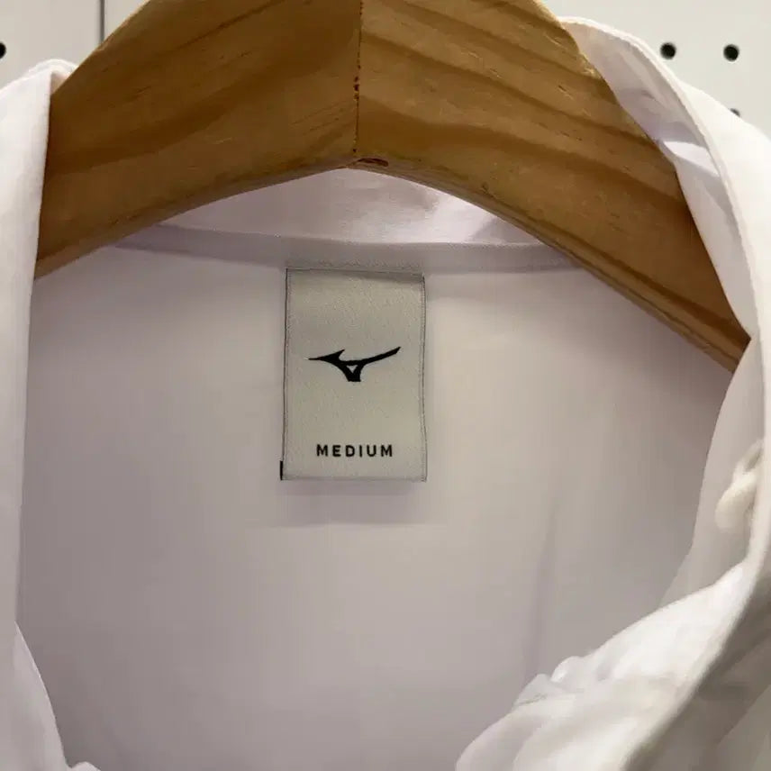 [SOLD OUT] 미즈노 메쉬 후드 바람막이 화이트 U1554