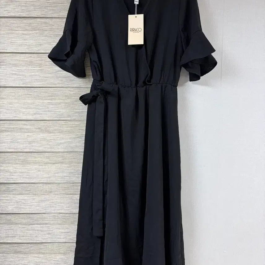 [BUNJANG] Lilly &amp; Co Wrap Dress / 리리앤코 랩 원피스(가단46허리고무줄.총장122)