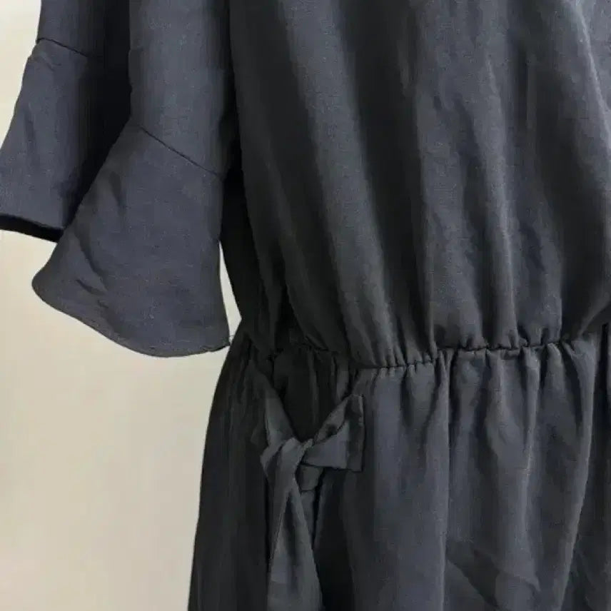 [BUNJANG] Lilly &amp; Co Wrap Dress / 리리앤코 랩 원피스(가단46허리고무줄.총장122)