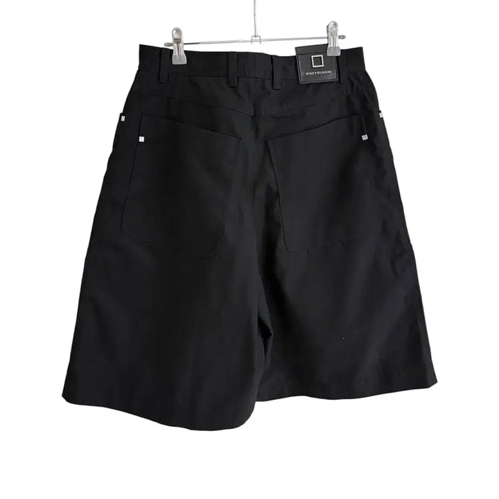 [BUNJANG] Wooyoungmi 23FW Wide Cargo Bermuda Shorts / ㅑ우영미 23FW 와이드 카고 버뮤다 팬츠