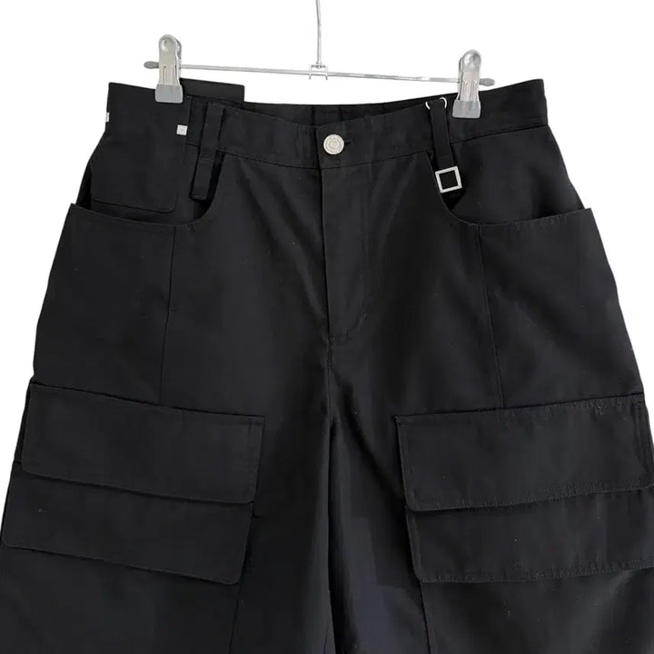 [BUNJANG] Wooyoungmi 23FW Wide Cargo Bermuda Shorts / ㅑ우영미 23FW 와이드 카고 버뮤다 팬츠