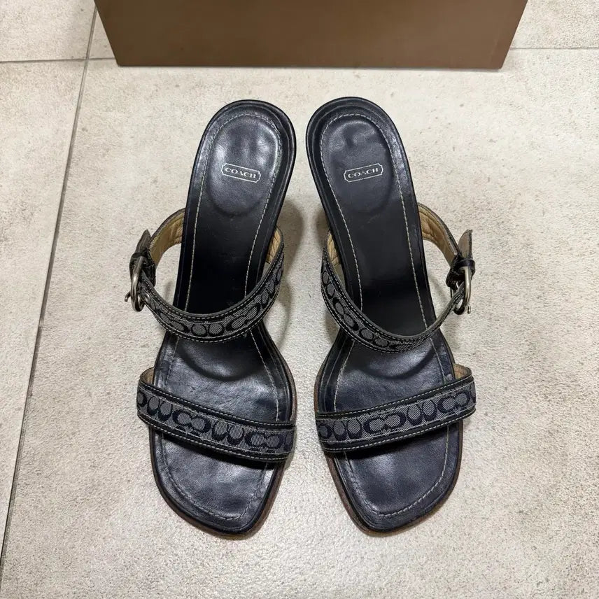 [BUNJANG] Coach Sandals Heels Slippers 235 / 코치 샌들 힐 슬리퍼 235