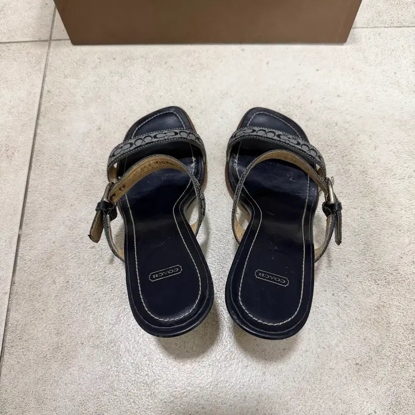 [BUNJANG] Coach Sandals Heels Slippers 235 / 코치 샌들 힐 슬리퍼 235