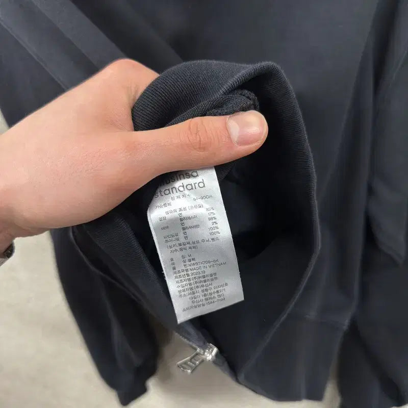 [SOLD OUT] 무신사스탠다드 투웨이 집업 M M16313