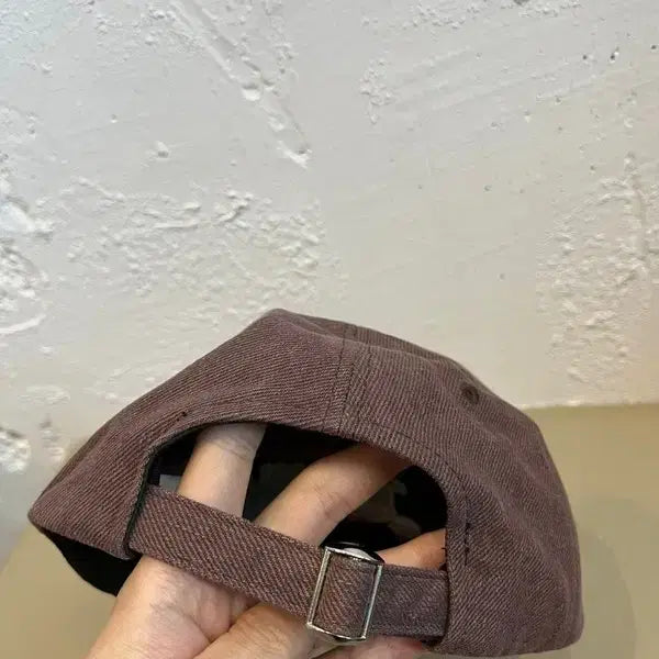 [BUNJANG] Human &amp; Cat Pound Logo Flat Brim Cap / 휴먼앤캣 파운드 아플리케 로고 플랫 브림 캡 모자