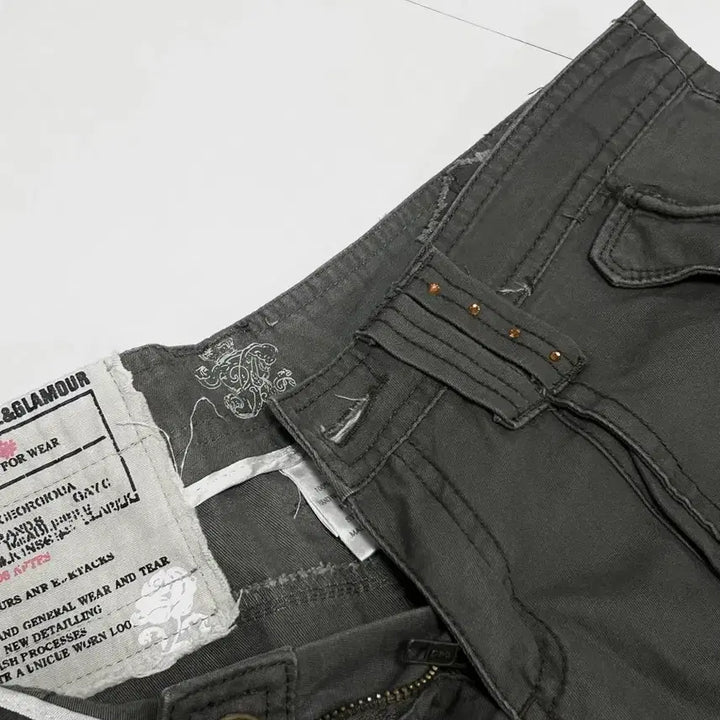[SOLD OUT] 빈티지 y2k  갸루 펑크 7부카모그레이 팬츠