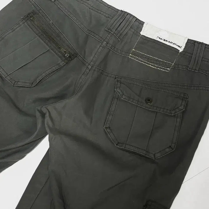[SOLD OUT] 빈티지 y2k  갸루 펑크 7부카모그레이 팬츠