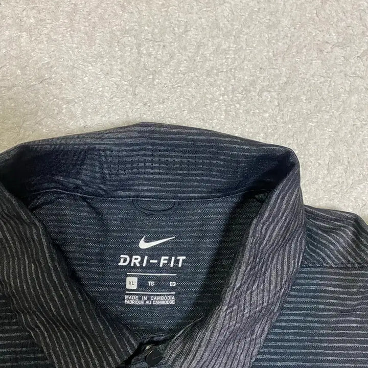 [SOLD OUT] 나이키 드라이핏 반팔 카라티 기능성 xl