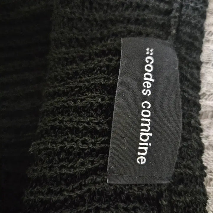 [BUNJANG] V-Neck Crop Knit Cardigan / 블랙 끈 V넥 크롭 니트  66~77