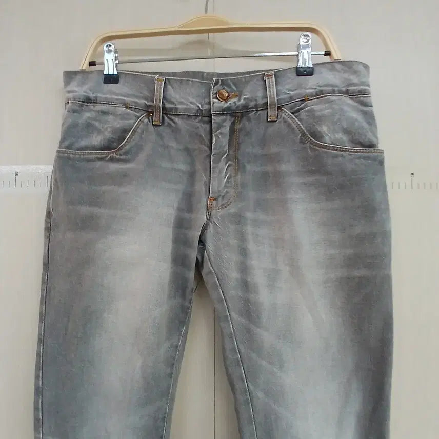 [BUNJANG] Dolce &amp; Gabbana Gray Washed Denim Pants / 돌체&amp;가바나 그레이 워싱 데님 바지 48