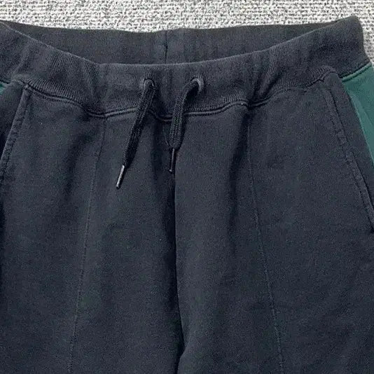 [BUNJANG] Vans Navy Training Pants (Size S) / 반스 네이비 트레이닝 팬츠 S