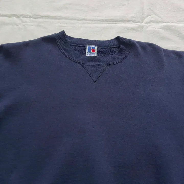 [SOLD OUT] 90s 러셀 에슬레틱 블랭크 스웻셔츠 USA