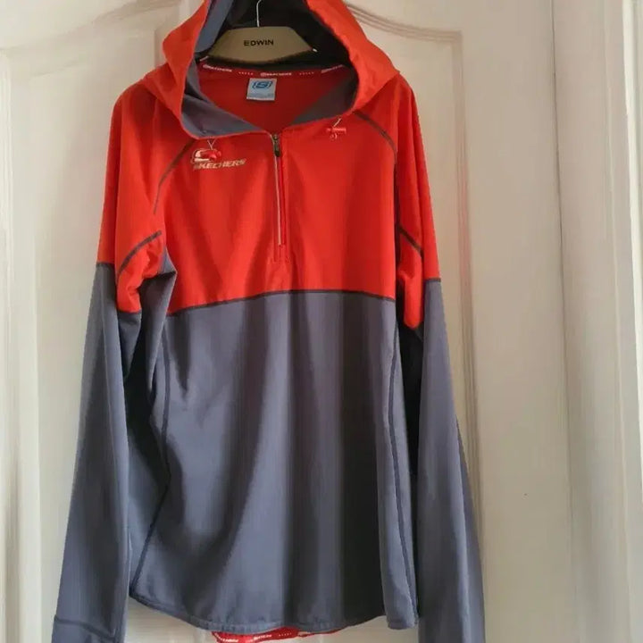 [BUNJANG] Skechers Orange Gray Hoodie Zip-up (95) / 스케쳐스 오렌지 그레이 후드 집업 95  공용