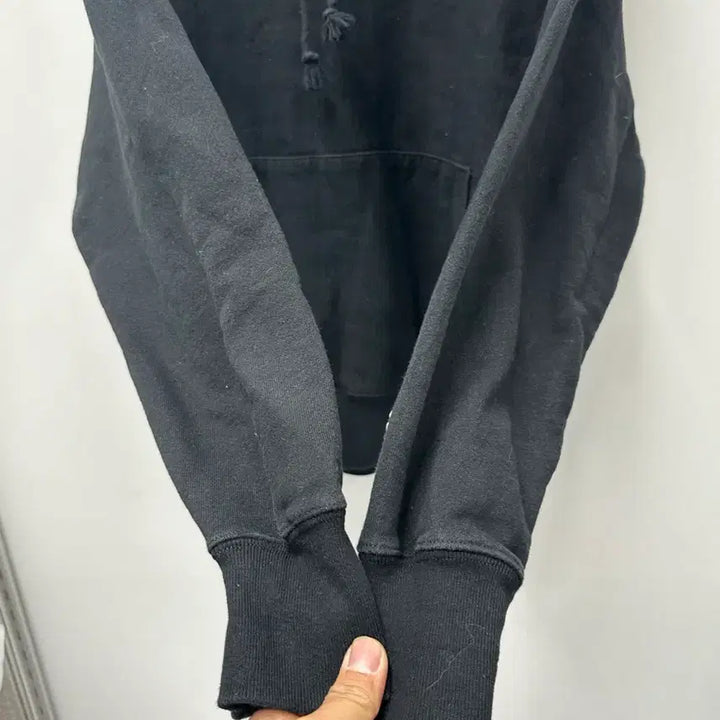 [BUNJANG] Champion Reverse Weave Black Hoodie 105 / [만원 아라비아빈티지]챔피온 리버스위브 블랙 후드티 105
