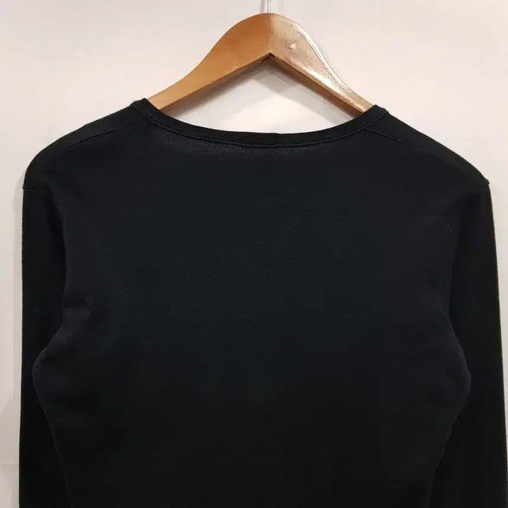 [SOLD OUT] 베네통 브이넥 검정 무지 긴팔 가디건 여M Q430