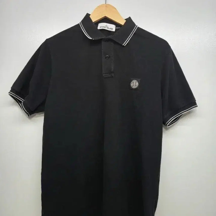 [SOLD OUT] 스톤아일랜드 블랙 반팔 카라티xl