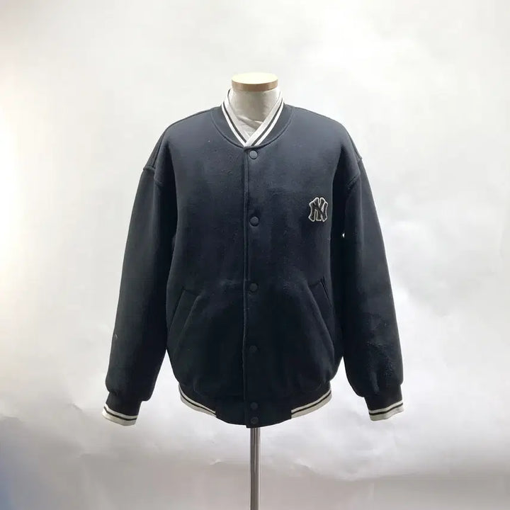 [BUNJANG] MLB Neoprene Baseball Jumper - Black, Size M / MLB 공용 네오플렌 베이스볼점퍼 M 영구제 중고장터