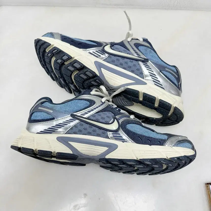 [BUNJANG] Nike V5 RNR Smokey Blue Sneakers / (275)나이키 운동화  V5 RNR 스모키블루