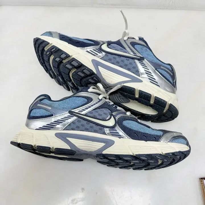 [BUNJANG] Nike V5 RNR Smokey Blue Sneakers / (275)나이키 운동화  V5 RNR 스모키블루