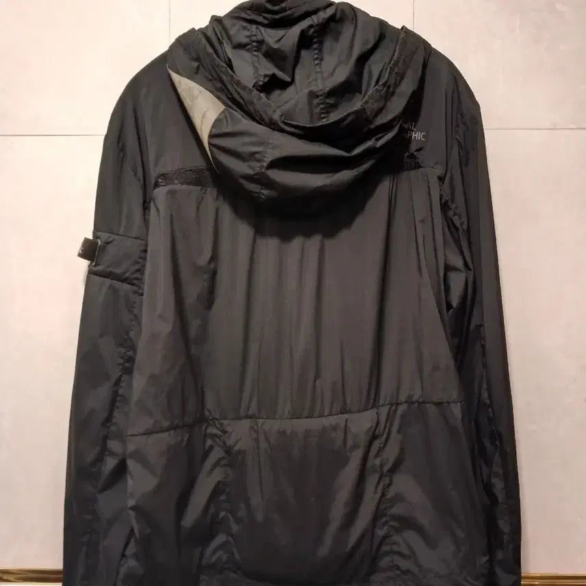 [SOLD OUT] 내셔널지오그래픽 정품 여성 바람막이 S (90) 사이즈