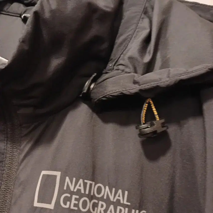 [SOLD OUT] 내셔널지오그래픽 정품 여성 바람막이 S (90) 사이즈