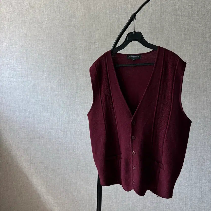 [BUNJANG] YSL Burgundy Button Knit Vest / YSL 입생로랑 버건디 버튼 니트 베스트