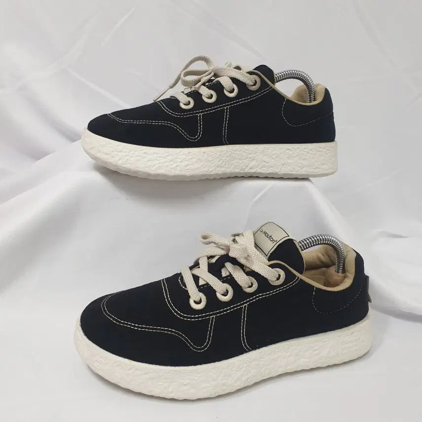 [SOLD OUT] 빈티지하서 240 르무통 메이트 메리노 울 블랙 스니커즈