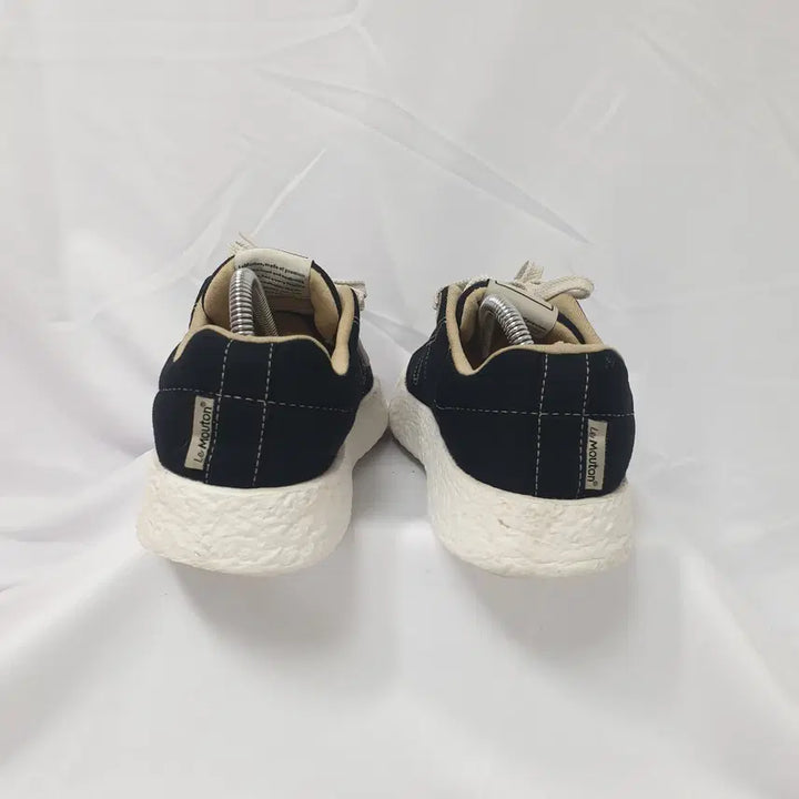 [SOLD OUT] 빈티지하서 240 르무통 메이트 메리노 울 블랙 스니커즈
