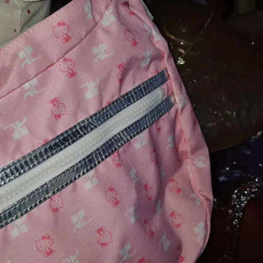 [BUNJANG] Courrèges x Hello Kitty Pink Nylon Ribbon 2-Way Bag / 09s 꾸레쥬 x 키티 핑크 나일론 리본 2way백