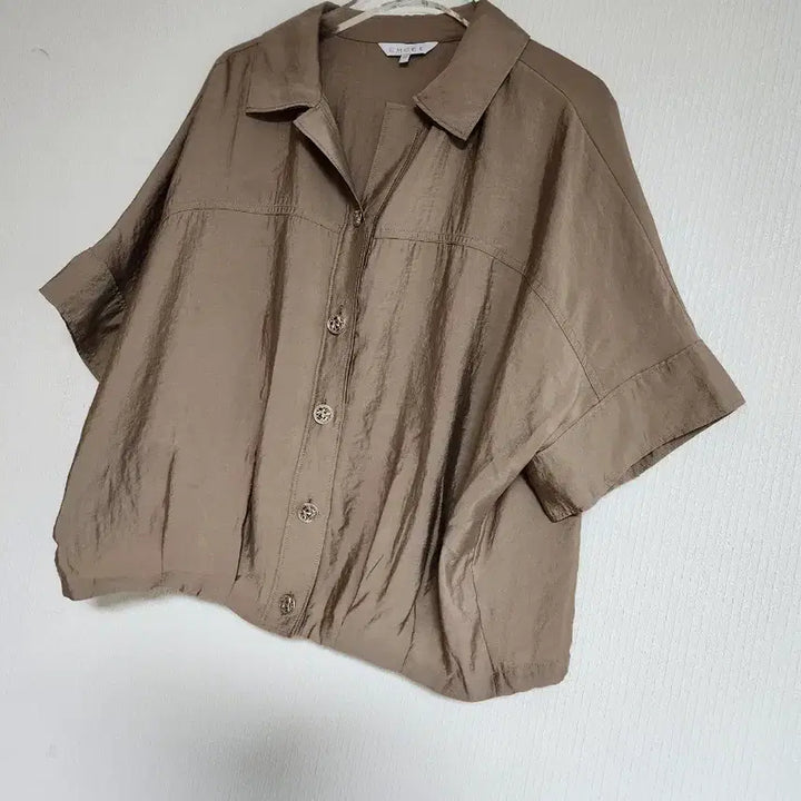 [BUNJANG] EMCEE Summer Shacket Blouse / EMCEE엠씨 썸머셔켓 블라우스66반~77반 신형