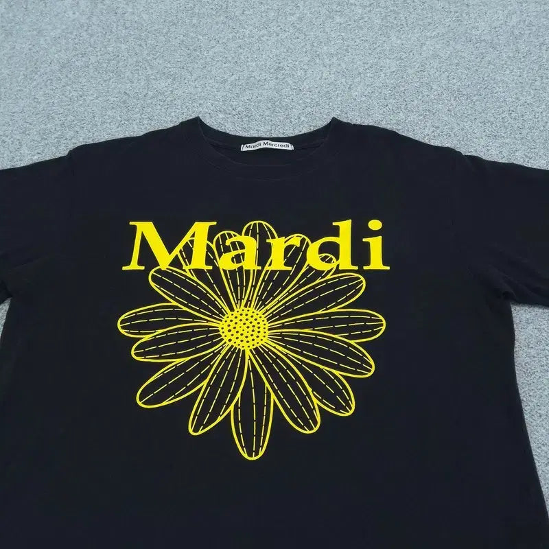 [BUNJANG] Mardi Mercredi Short Sleeve T-Shirt B / FREE 마르디메크르디 반팔 티 | B