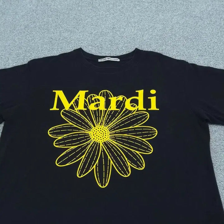 [BUNJANG] Mardi Mercredi Short Sleeve T-Shirt B / FREE 마르디메크르디 반팔 티 | B
