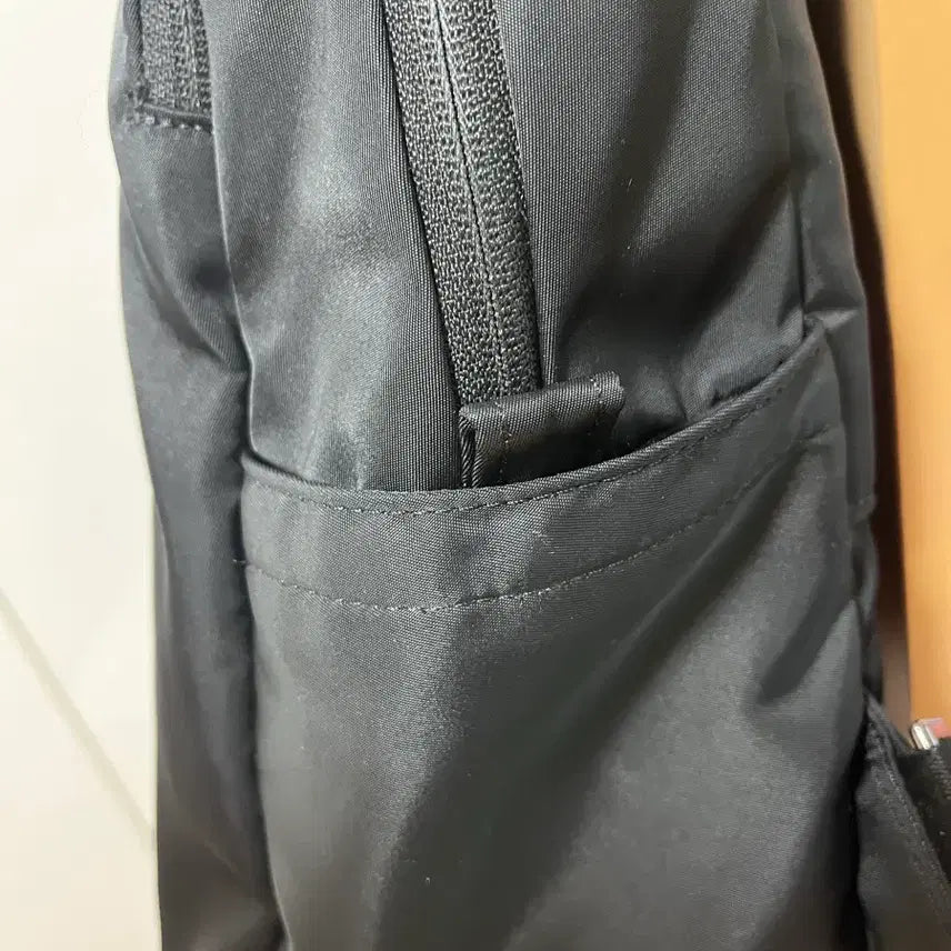 [SOLD OUT] 아이띵소 직장인 블랙 백팩