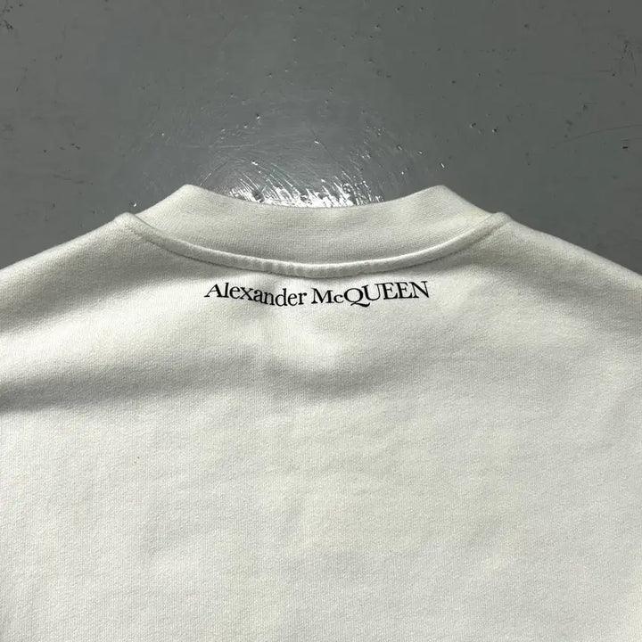 [BUNJANG] Alexander McQueen 22FW Printed Sweatshirt / 알렉산더 맥퀸 22FW 프린팅 스웻셔츠