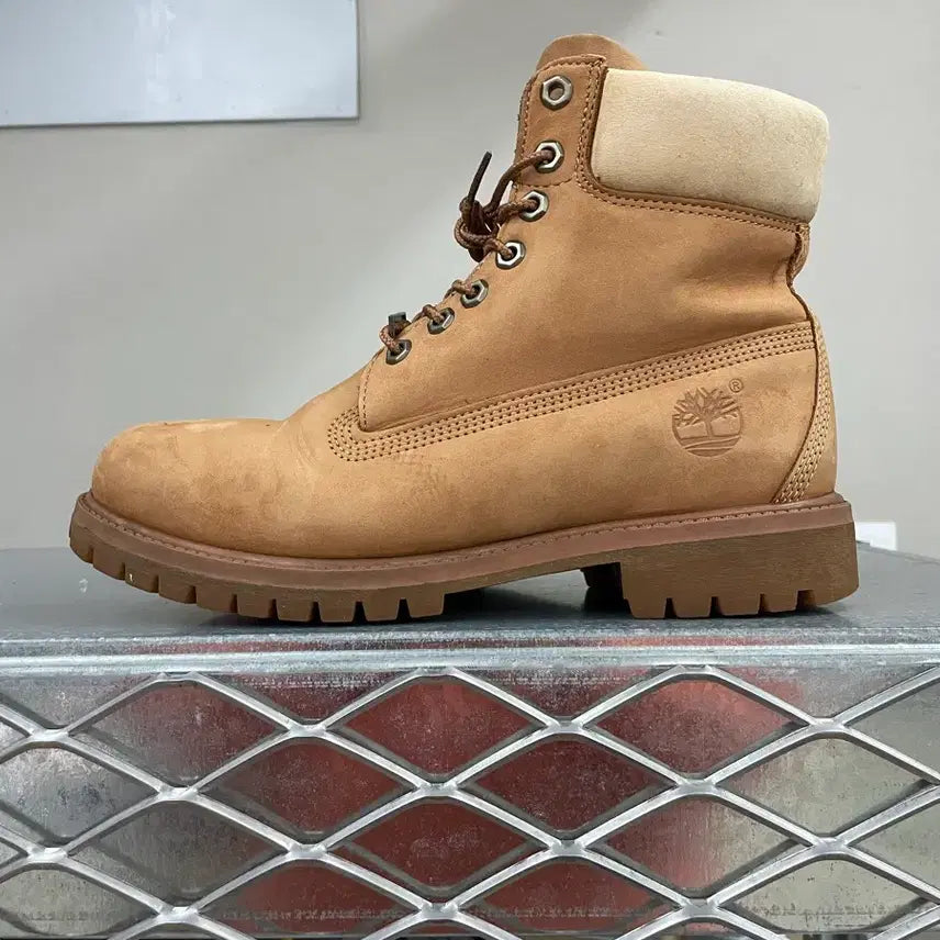 [BUNJANG] Timberland 6-Inch Beige Brown Boots / 팀버랜드 6인치 베이지 브라운 8.5W (gr-4478)