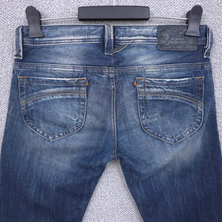 [SOLD OUT] 디젤 여성 명품데님 가먼트워싱 슬림핏 일자 청바지 28-29