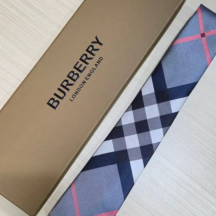 [BUNJANG] Burberry Check Silk Tie (Blue) / {재오픈특가}버버리 BURBERRY 체크무늬 실크넥타이(블루)