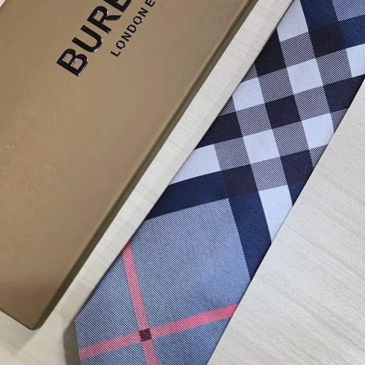 [BUNJANG] Burberry Check Silk Tie (Blue) / {재오픈특가}버버리 BURBERRY 체크무늬 실크넥타이(블루)