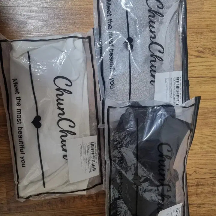 [SOLD OUT] 캡나시 3종(흰,검,회) 캡내장 탱크탑 새상품 일괄