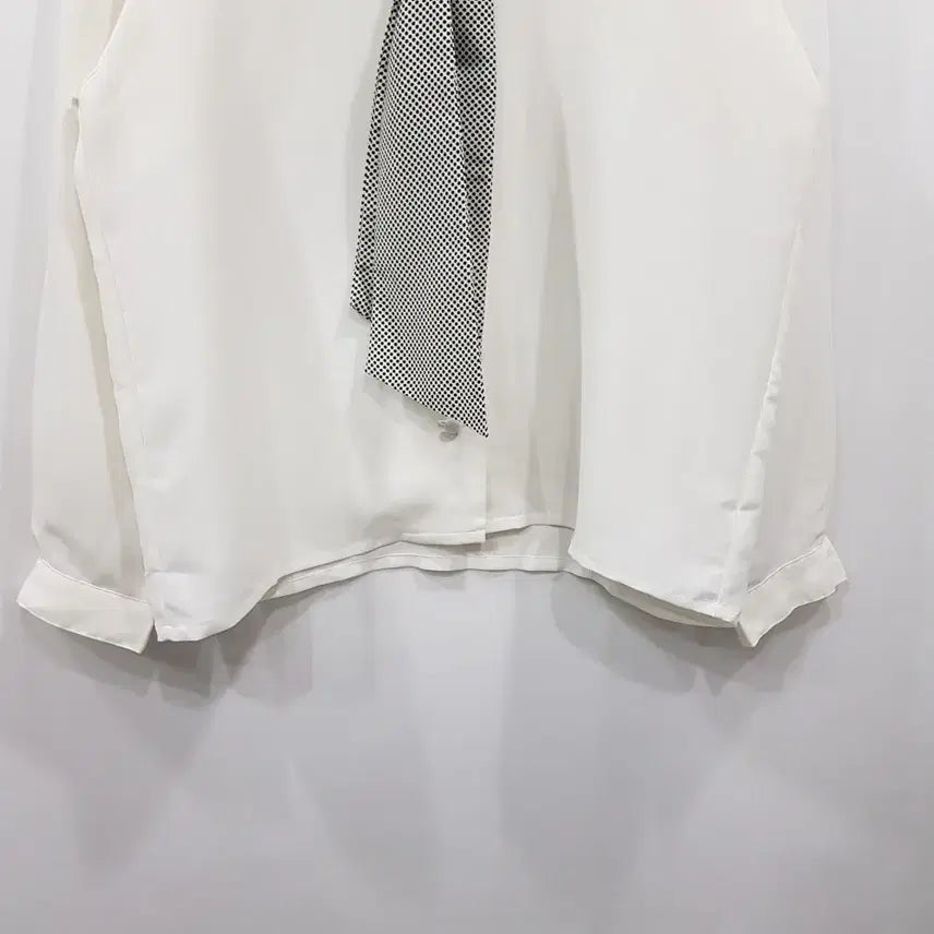 [SOLD OUT] JPN 빈티지 도트 타이 오피스룩 하객룩 긴팔 블라우스 여L Q433