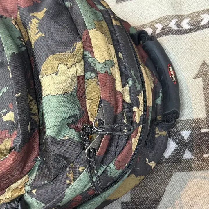 [BUNJANG] Eastpak Provider Camo Backpack / 이스트팩 프로바이더 카모 백팩