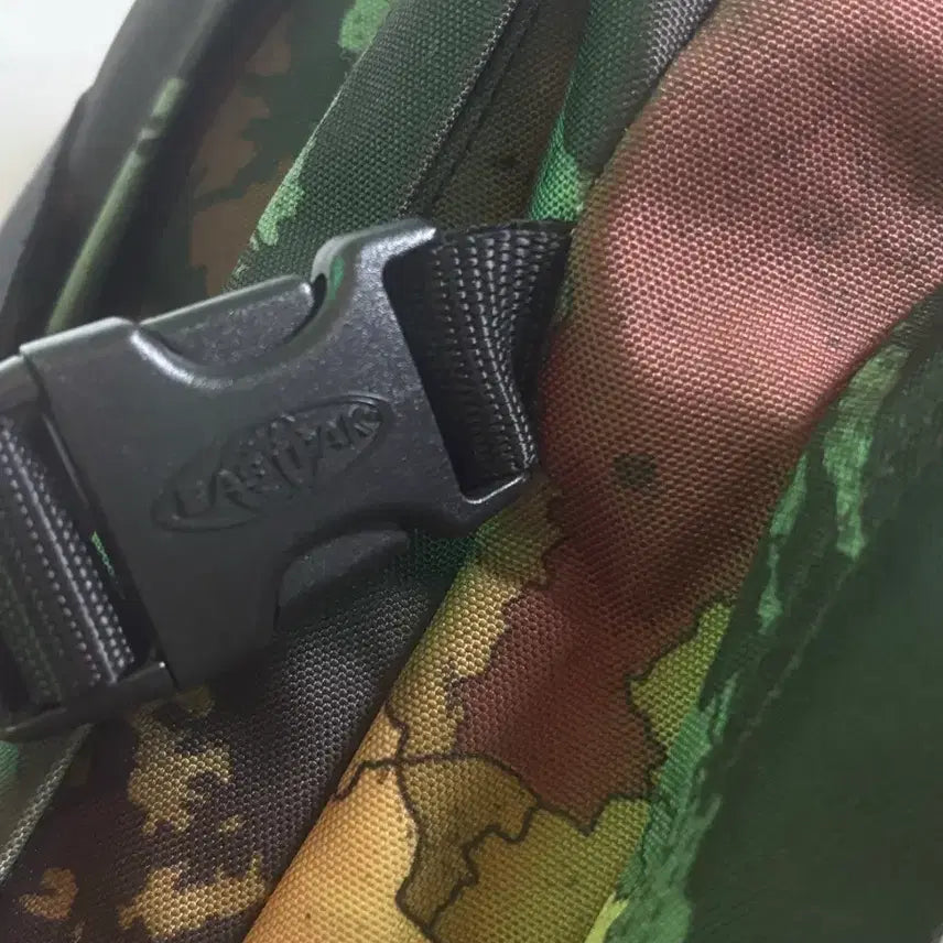 [BUNJANG] Eastpak Provider Camo Backpack / 이스트팩 프로바이더 카모 백팩