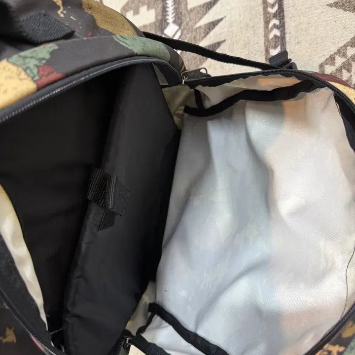 [BUNJANG] Eastpak Provider Camo Backpack / 이스트팩 프로바이더 카모 백팩