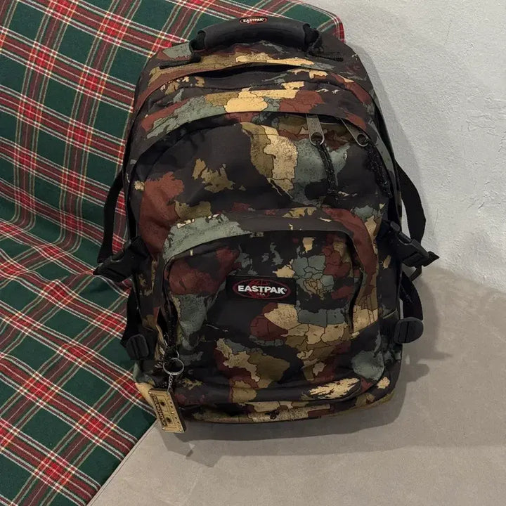 [BUNJANG] Eastpak Provider Camo Backpack / 이스트팩 프로바이더 카모 백팩