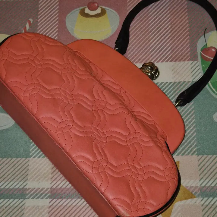 [BUNJANG] Moschino Cheap &amp; Chic Coral Leather Rose Handbag / 90s 모스키노 칩앤시크 코랄 레더 로즈 핸드백