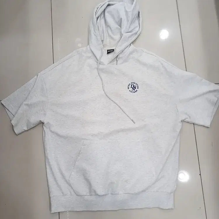 [BUNJANG] DISTN9NE Oversized Short-Sleeve Hoodie - Used / DISTN9NE 호칭100지만 실제 오버핏 반팔후드티 중고 오염